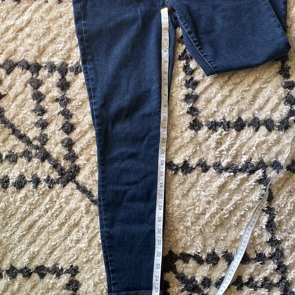 Gap True Skinny Jeans - Picture 5 of 8